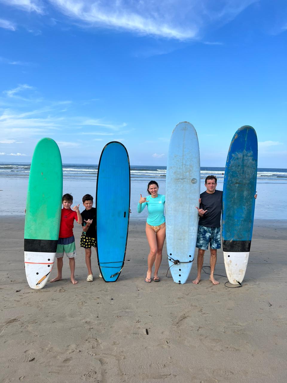 Surfing Tamarindo